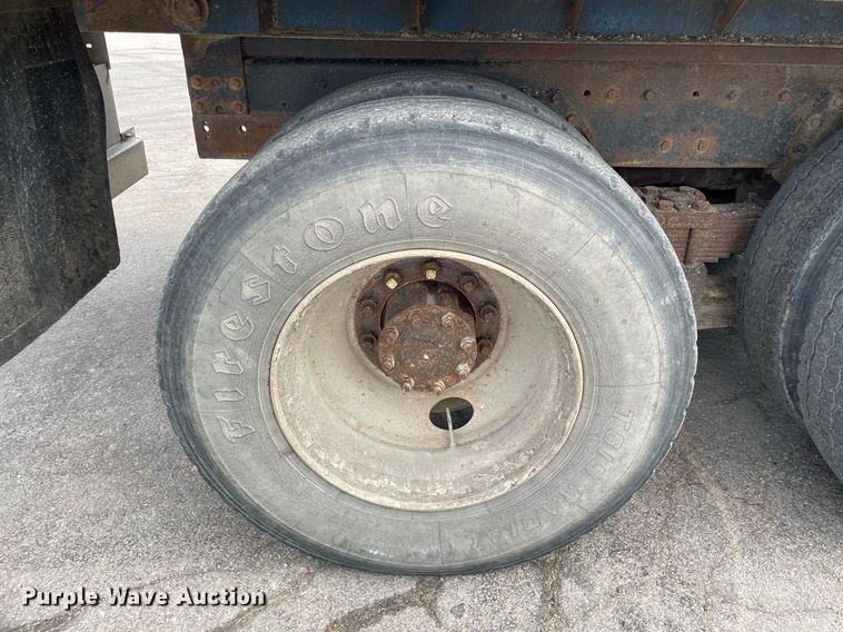 image for item MS9561 1994 International 2674  dump truck