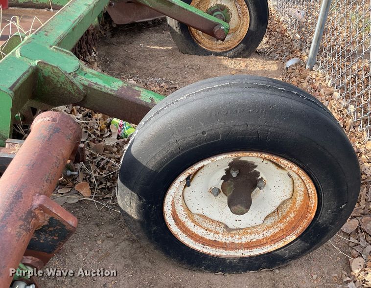 image for item MS9585 John Deere 1518  batwing rotary mower