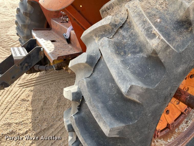 image for item MS9586 1965 International Harvester 806  tractor