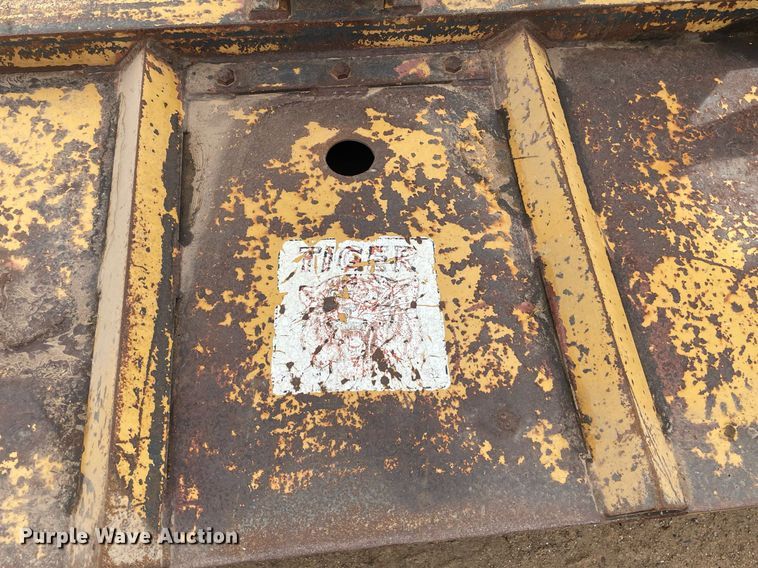 image for item MS9587 1990 Ford 6610  tractor