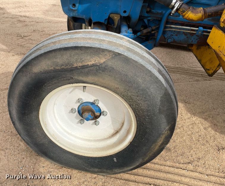 image for item MS9587 1990 Ford 6610  tractor