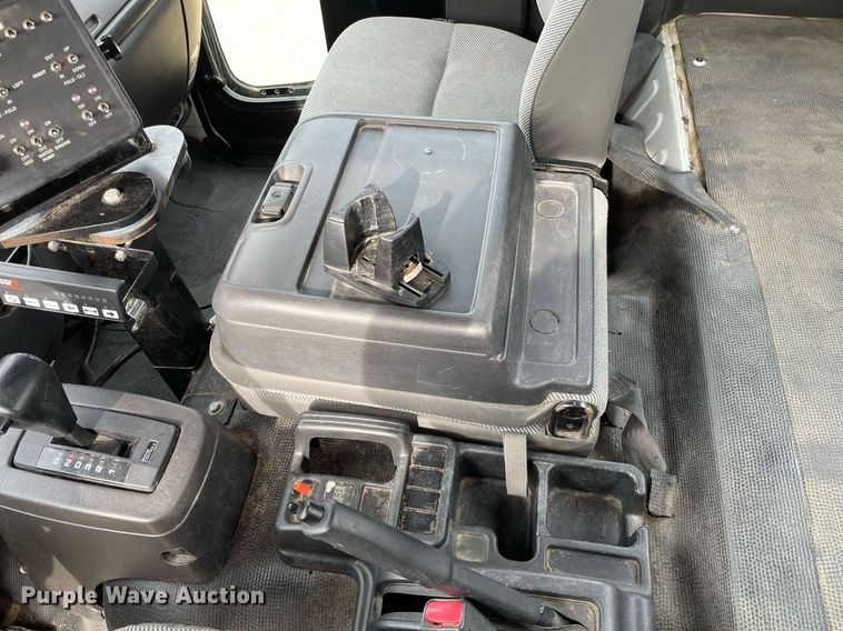 image for item MS9588 2000 Isuzu FRR  sprayer truck