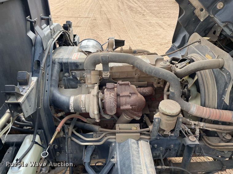 image for item MS9588 2000 Isuzu FRR  sprayer truck