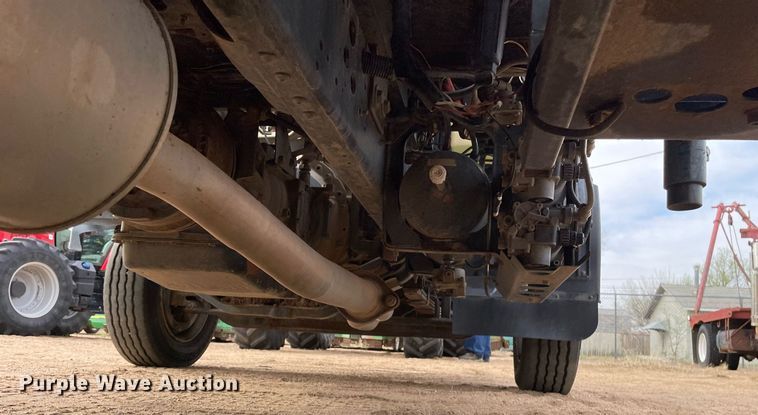 image for item MS9588 2000 Isuzu FRR  sprayer truck