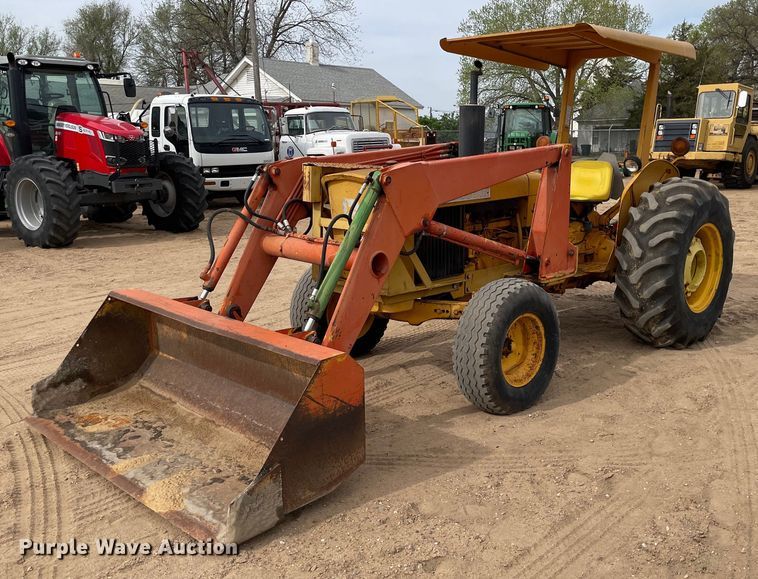 image for item MS9589 1976 John Deere 401BD  tractor