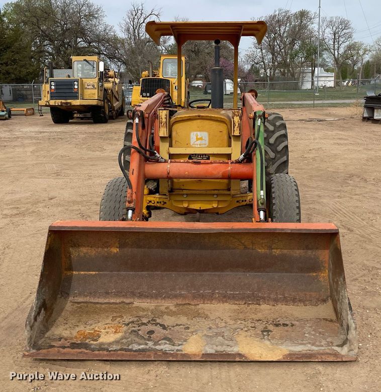 image for item MS9589 1976 John Deere 401BD  tractor