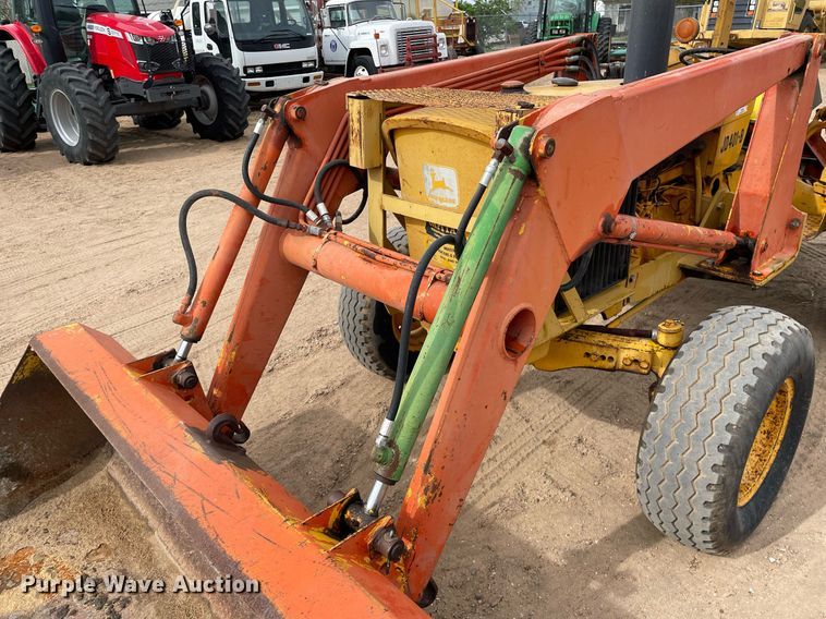 image for item MS9589 1976 John Deere 401BD  tractor