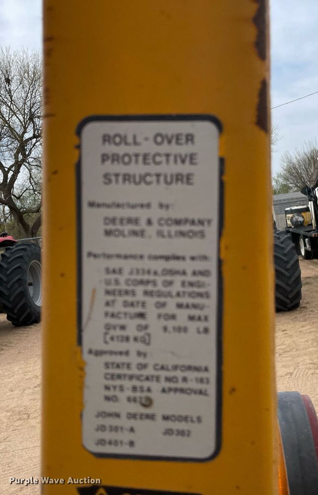 image for item MS9589 1976 John Deere 401BD  tractor