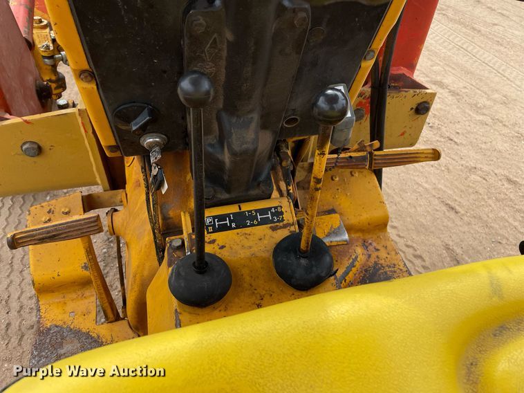 image for item MS9589 1976 John Deere 401BD  tractor