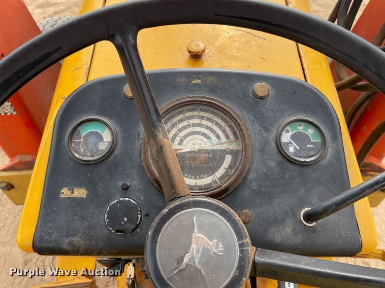 image for item MS9589 1976 John Deere 401BD  tractor