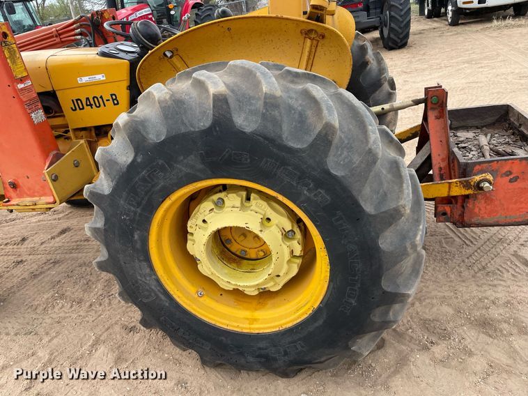 image for item MS9589 1976 John Deere 401BD  tractor