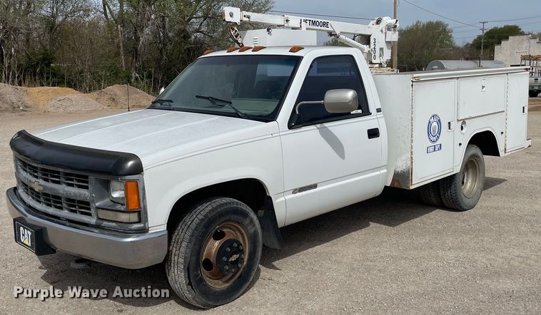 image for item MS9592 1994 Chevrolet C3500  utility bed pickup truck