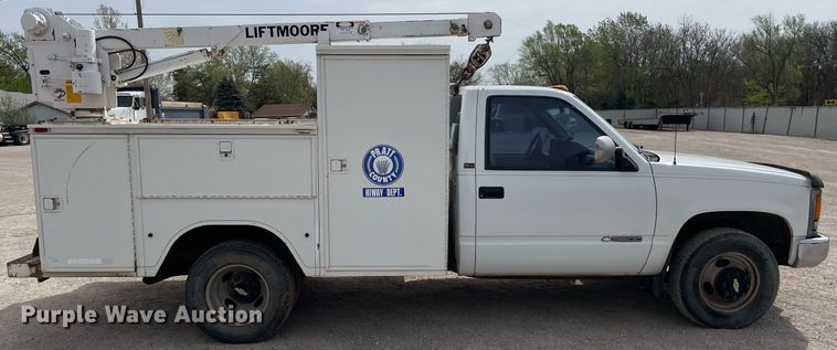 image for item MS9592 1994 Chevrolet C3500  utility bed pickup truck