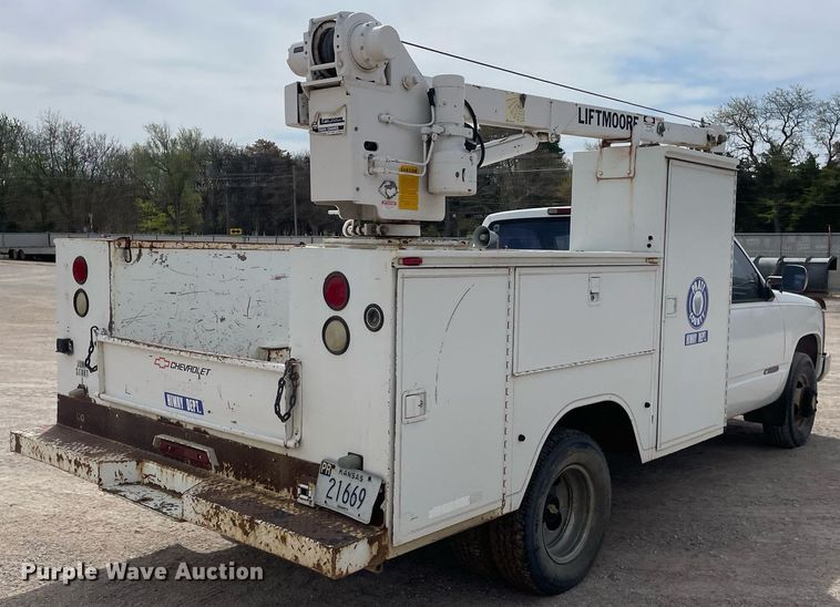 image for item MS9592 1994 Chevrolet C3500  utility bed pickup truck