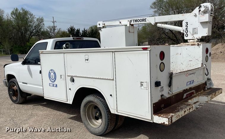 image for item MS9592 1994 Chevrolet C3500  utility bed pickup truck