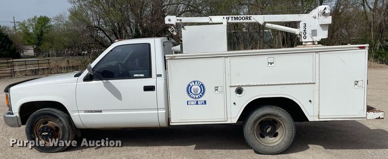 image for item MS9592 1994 Chevrolet C3500  utility bed pickup truck