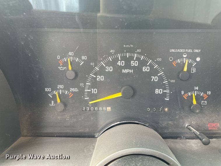 image for item MS9592 1994 Chevrolet C3500  utility bed pickup truck