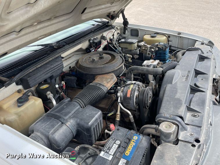 image for item MS9592 1994 Chevrolet C3500  utility bed pickup truck