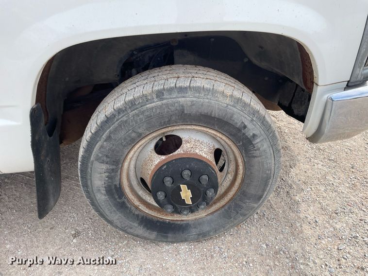 image for item MS9592 1994 Chevrolet C3500  utility bed pickup truck