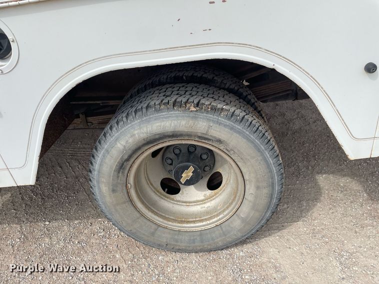 image for item MS9592 1994 Chevrolet C3500  utility bed pickup truck