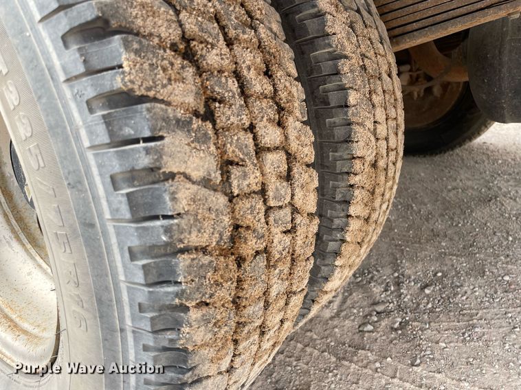 image for item MS9592 1994 Chevrolet C3500  utility bed pickup truck