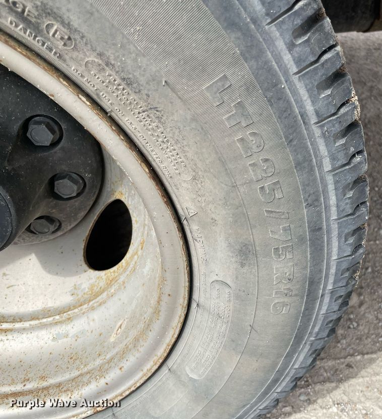 image for item MS9592 1994 Chevrolet C3500  utility bed pickup truck