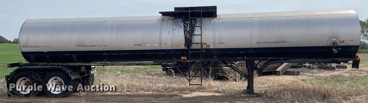 image for item MS9593 1998 Etnyre T3766  tank trailer