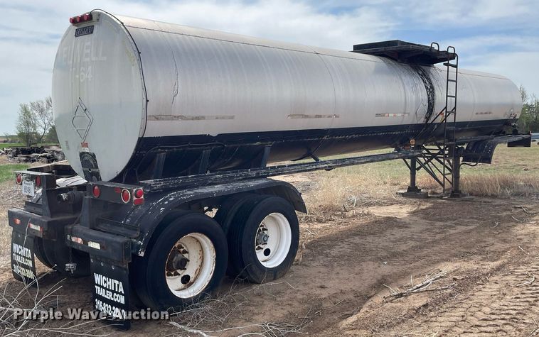 image for item MS9593 1998 Etnyre T3766  tank trailer