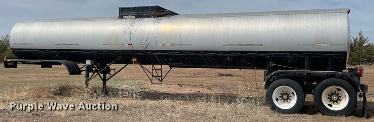 image for item MS9593 1998 Etnyre T3766  tank trailer