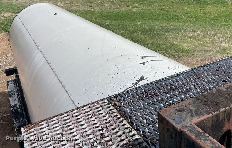 image for item MS9593 1998 Etnyre T3766  tank trailer