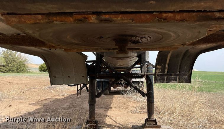 image for item MS9593 1998 Etnyre T3766  tank trailer