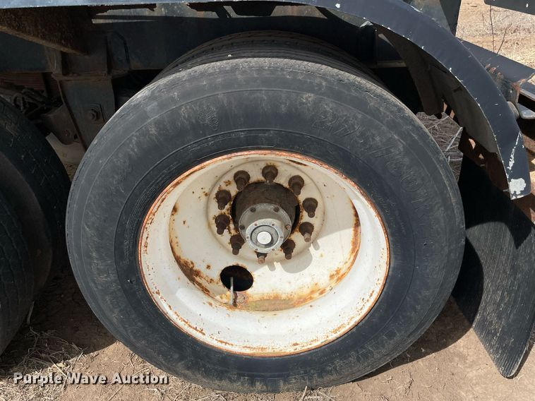 image for item MS9593 1998 Etnyre T3766  tank trailer