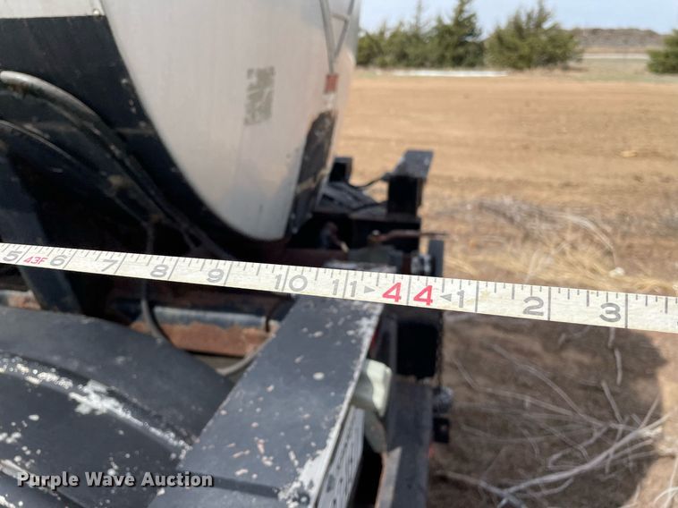 image for item MS9593 1998 Etnyre T3766  tank trailer