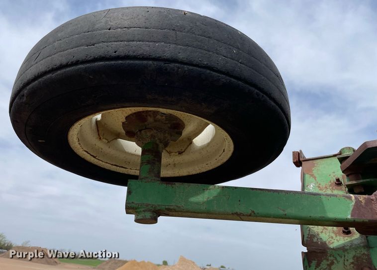 image for item MS9595 John Deere 1518  batwing rotary mower