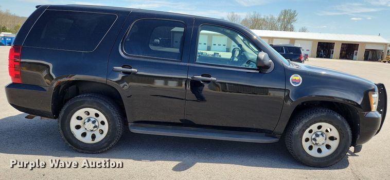 image for item MW9667 2010 Chevrolet Tahoe LS  SUV