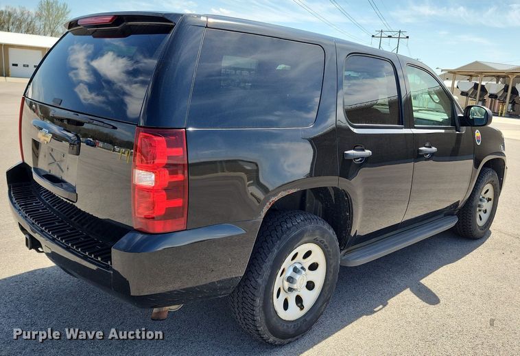 image for item MW9667 2010 Chevrolet Tahoe LS  SUV