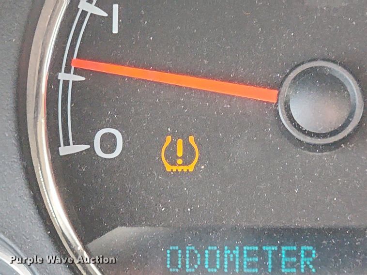 image for item MW9667 2010 Chevrolet Tahoe LS  SUV