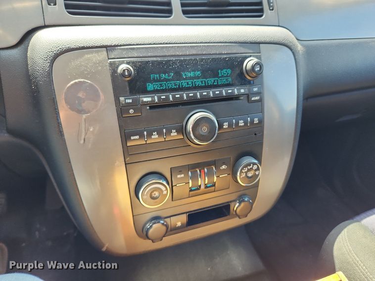 image for item MW9667 2010 Chevrolet Tahoe LS  SUV