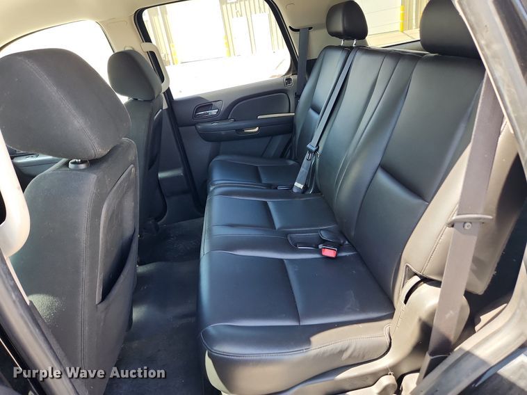 image for item MW9667 2010 Chevrolet Tahoe LS  SUV