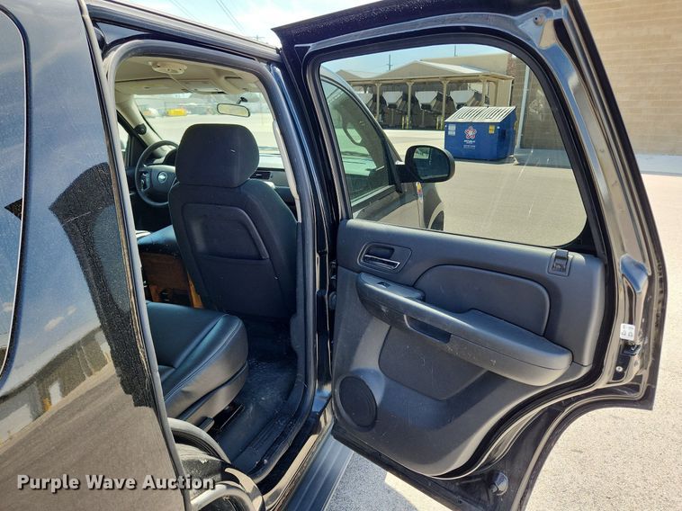 image for item MW9667 2010 Chevrolet Tahoe LS  SUV