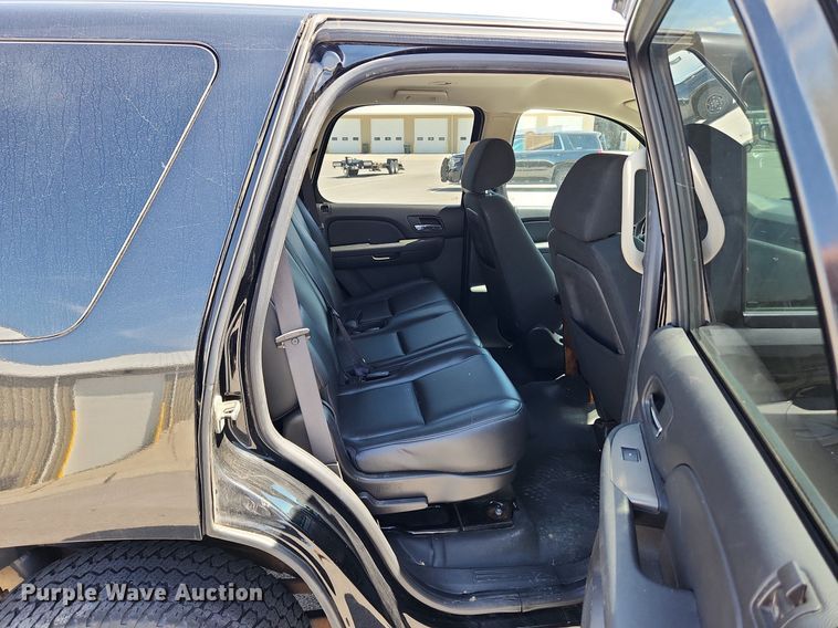 image for item MW9667 2010 Chevrolet Tahoe LS  SUV