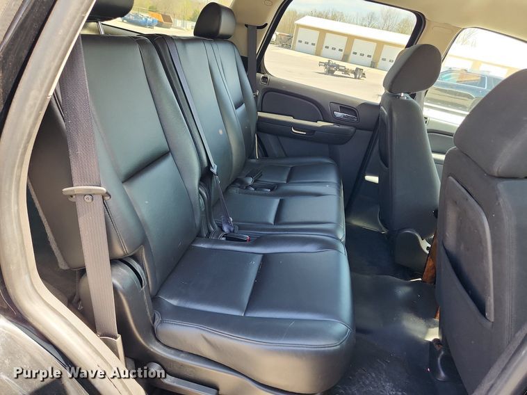 image for item MW9667 2010 Chevrolet Tahoe LS  SUV