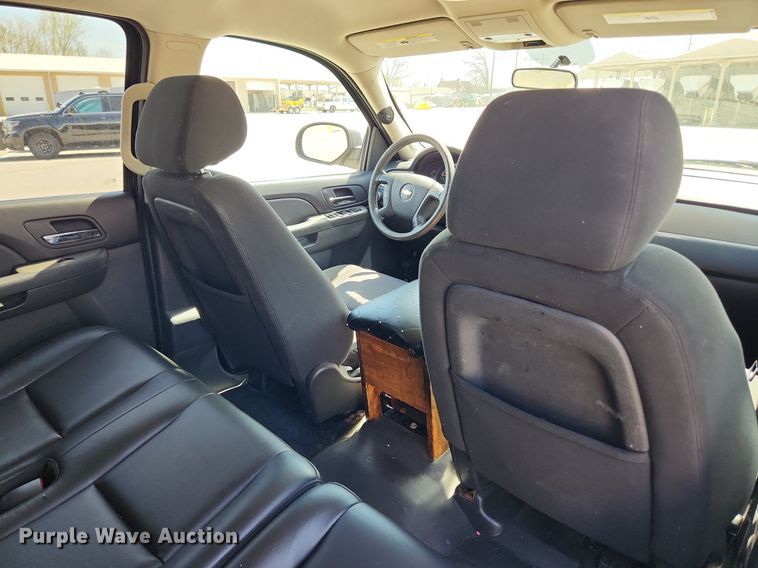 image for item MW9667 2010 Chevrolet Tahoe LS  SUV