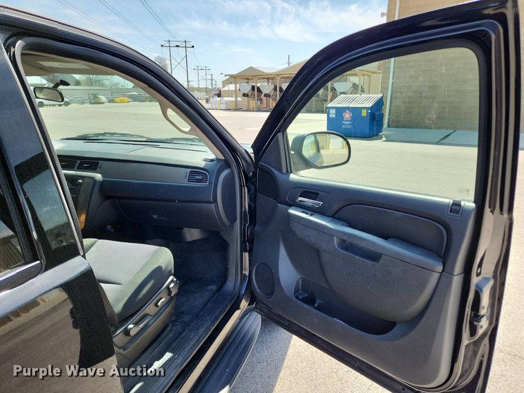 image for item MW9667 2010 Chevrolet Tahoe LS  SUV