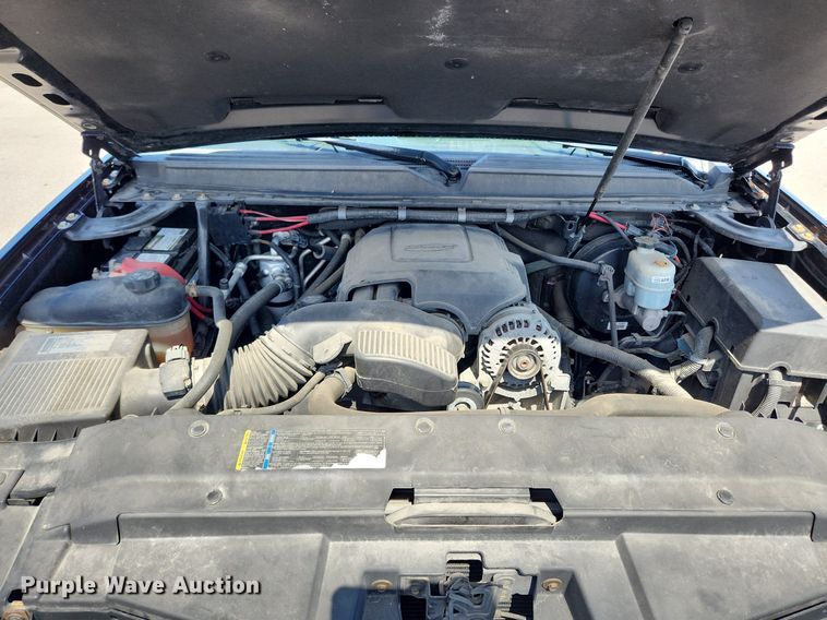 image for item MW9667 2010 Chevrolet Tahoe LS  SUV