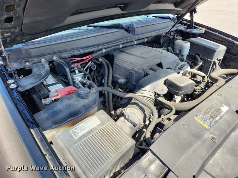 image for item MW9667 2010 Chevrolet Tahoe LS  SUV