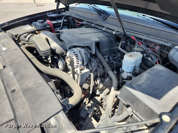 image for item MW9667 2010 Chevrolet Tahoe LS  SUV