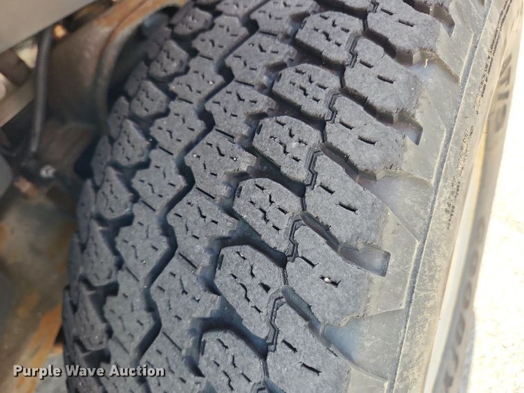 image for item MW9667 2010 Chevrolet Tahoe LS  SUV