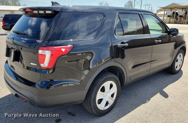 image for item MW9669 2017 Ford Explorer Police Interceptor  SUV