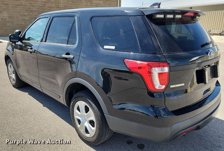 image for item MW9669 2017 Ford Explorer Police Interceptor  SUV